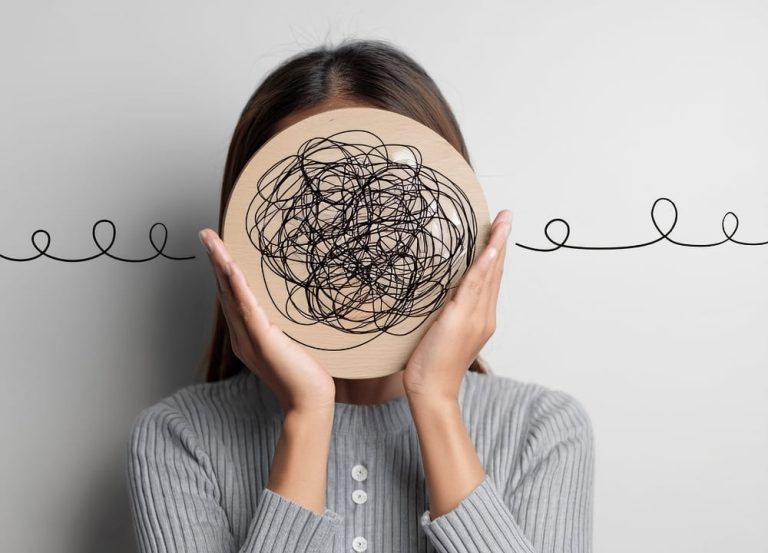 Soin énergétique & charge mentale : alléger la surcharge du quotidien